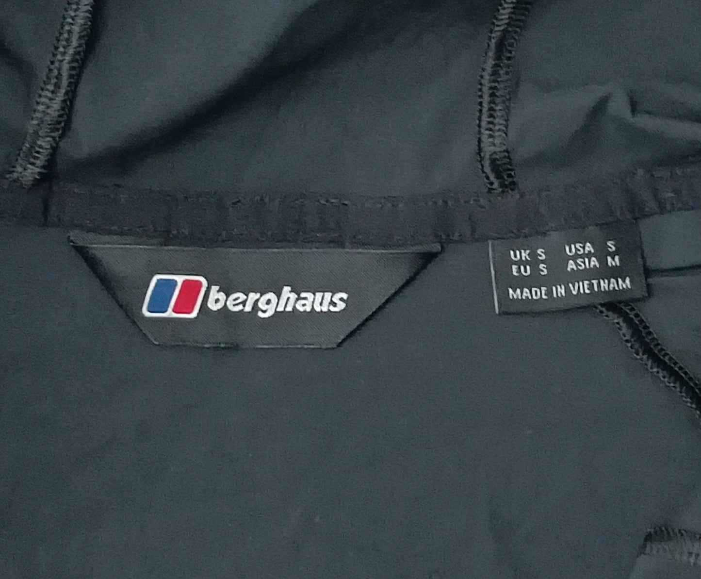 (S) Berghaus Hooded Jacket яке