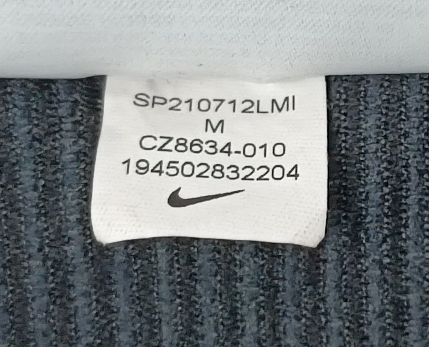 (ДАМСКО) (M) Nike AIR Long Sleeve блуза