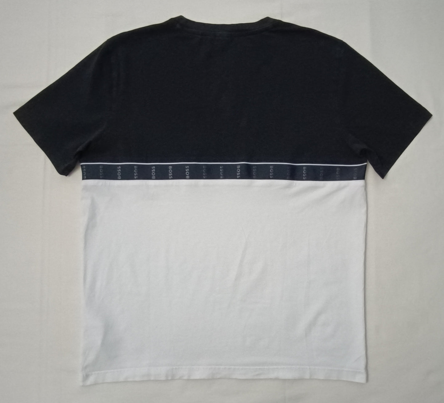 (XL) Hugo Boss Tape Shirt тениска