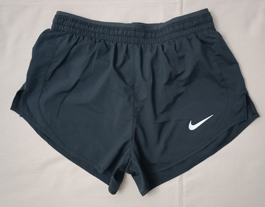 (ДАМСКО) (XS) Nike DRI-FIT Tempo Shorts шорти