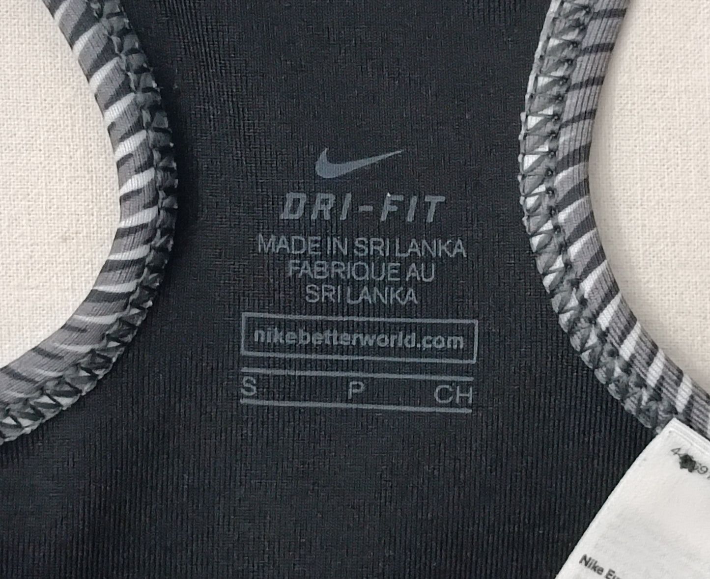 (ДАМСКО) (S) Nike DRI-FIT Bra бюстие