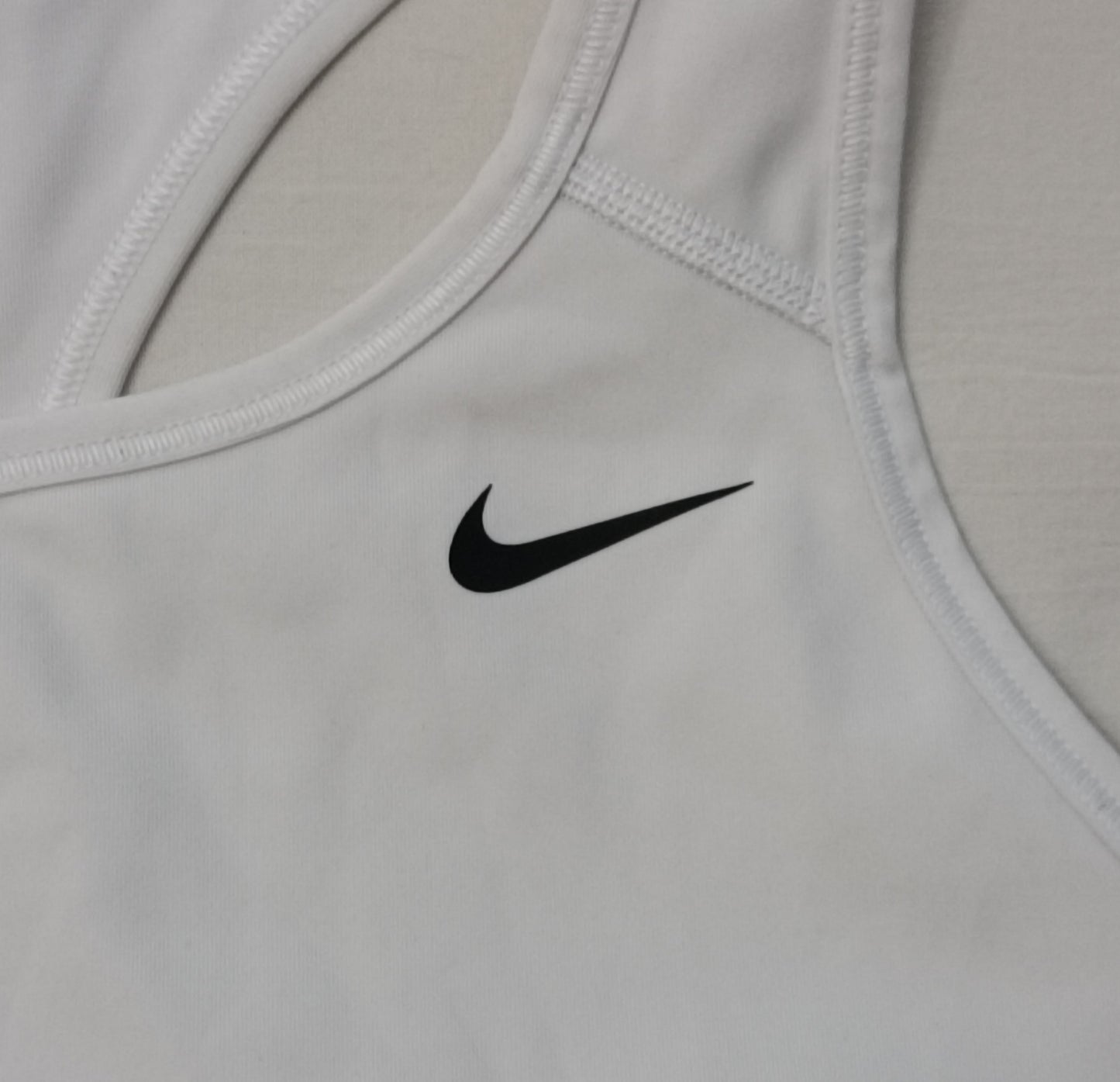 (ДАМСКО) (S) Nike DRI-FIT Bra бюстие