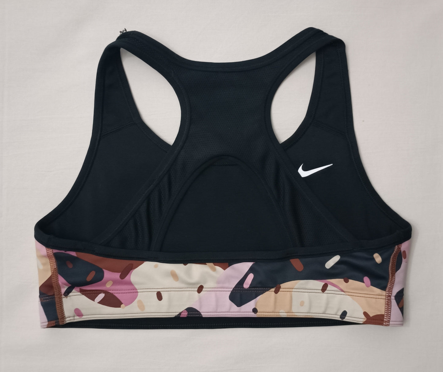 (ДАМСКО) (XS) Nike DRI-FIT Reversible Bra бюстие с две лица