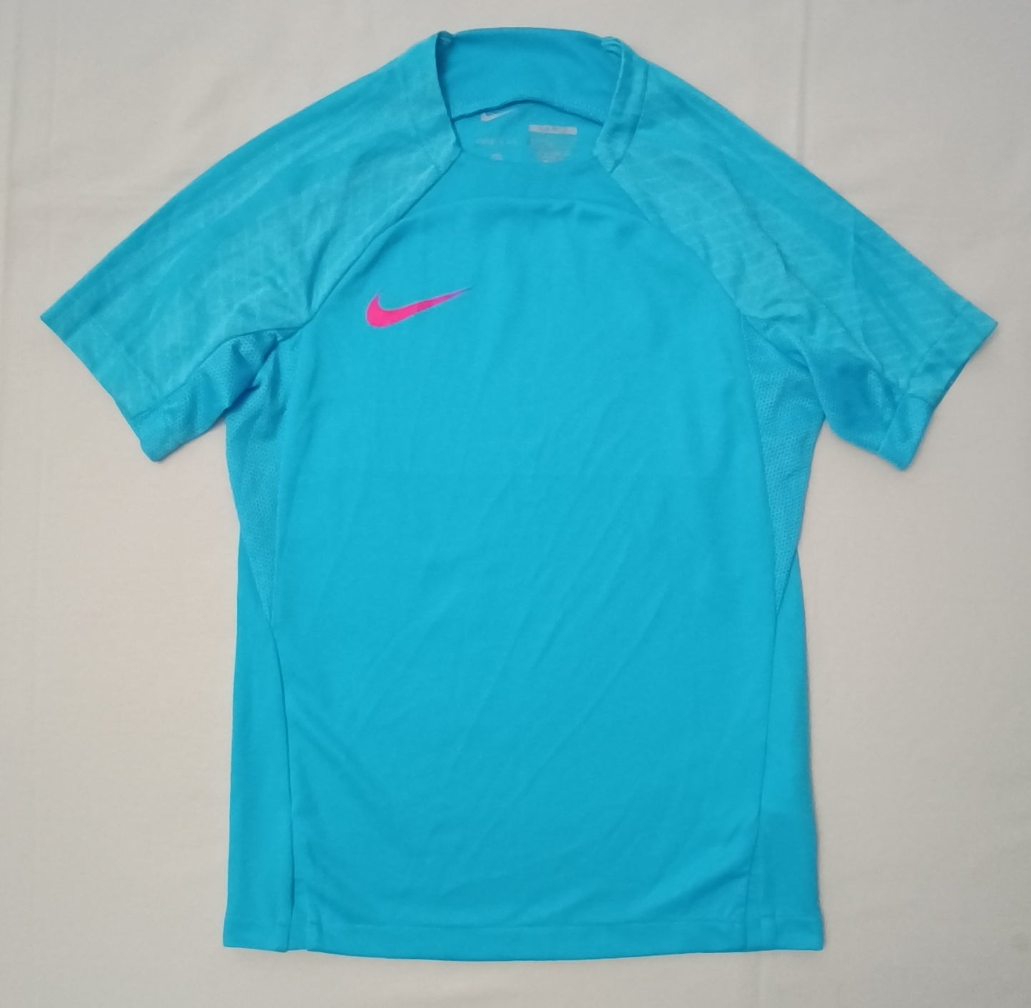 (ДЕТСКО) (Ръст 128-137см) Nike DRI-FIT Tee тениска