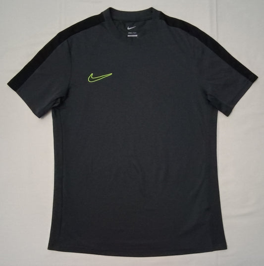 (M) Nike DRI-FIT Tee тениска