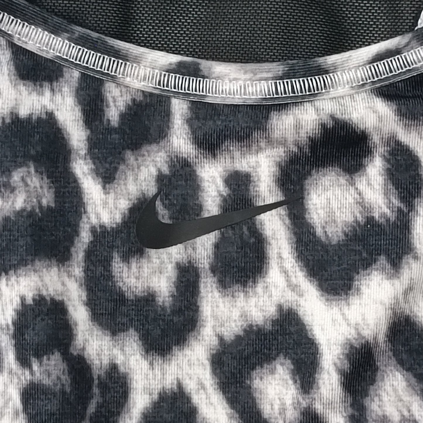 (ДАМСКО) (L) Nike DRI-FIT Padded Bra бюстие с подплънки, потник