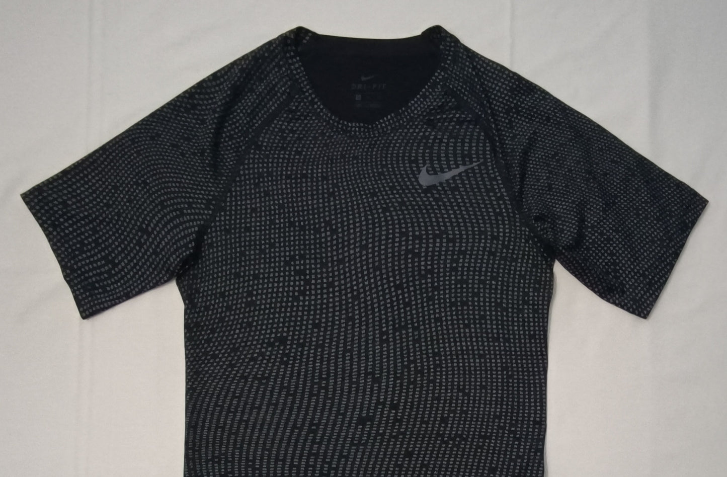 (S) Nike PRO DRI-FIT Tee тениска