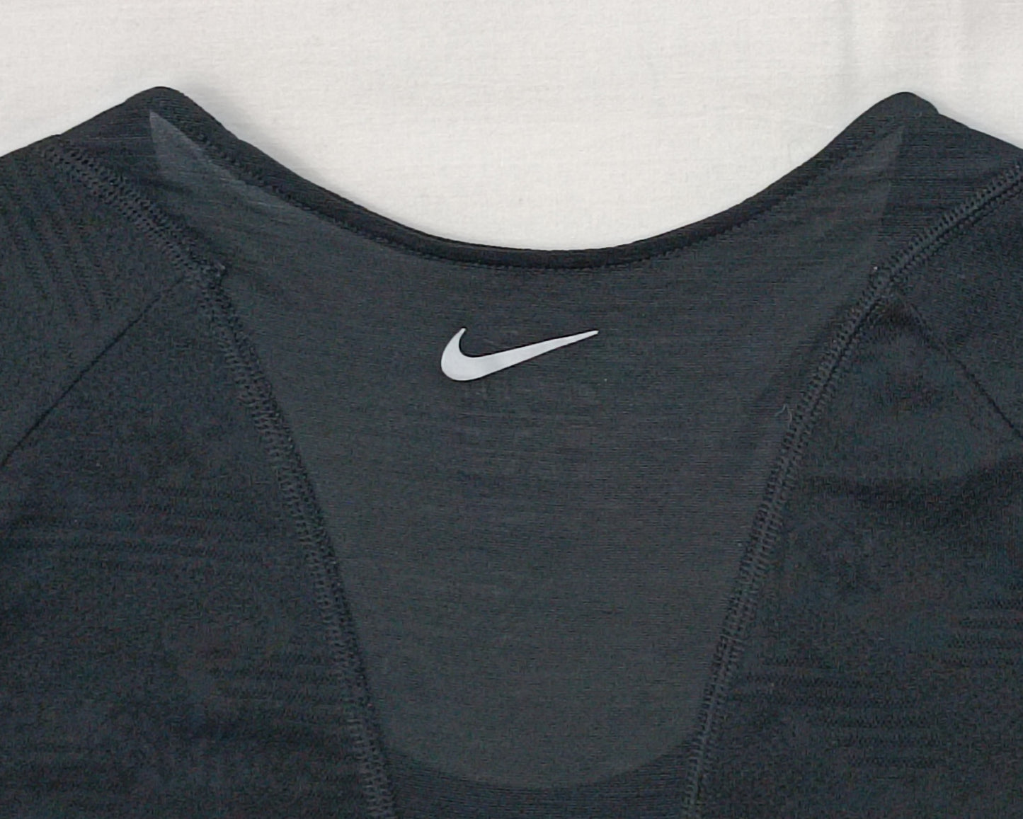 (ДАМСКО) (S) Nike DRI-FIT Tee тениска