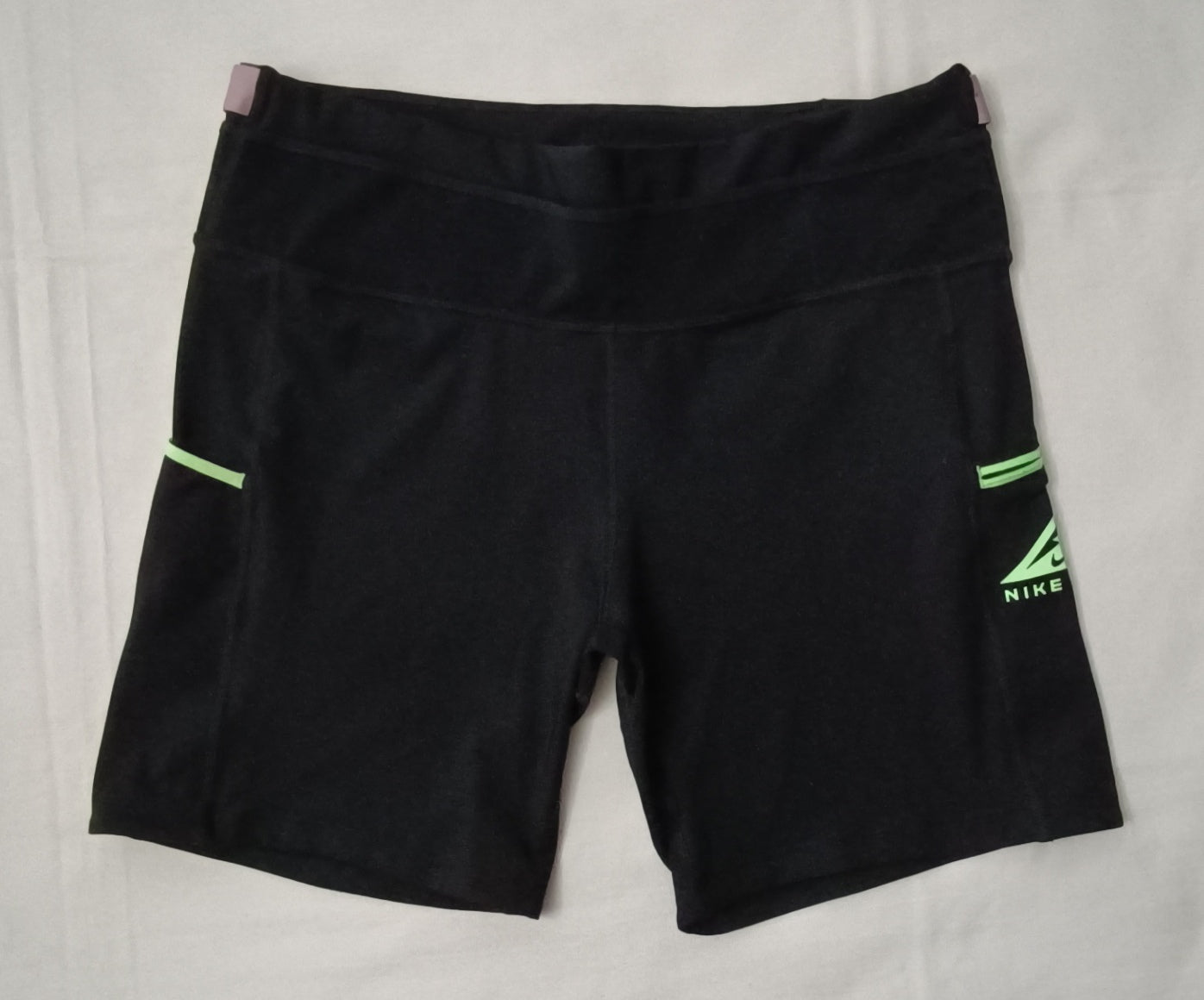 (ДАМСКО) (XL) Nike Trail DRI-FIT Epic Luxe Shorts клин