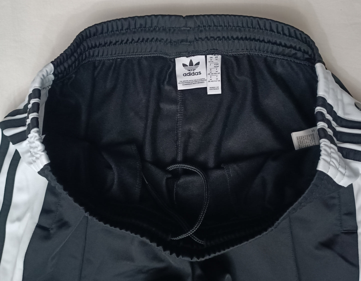 (ДАМСКО) (M) Adidas Originals Adibreak Pants долнище