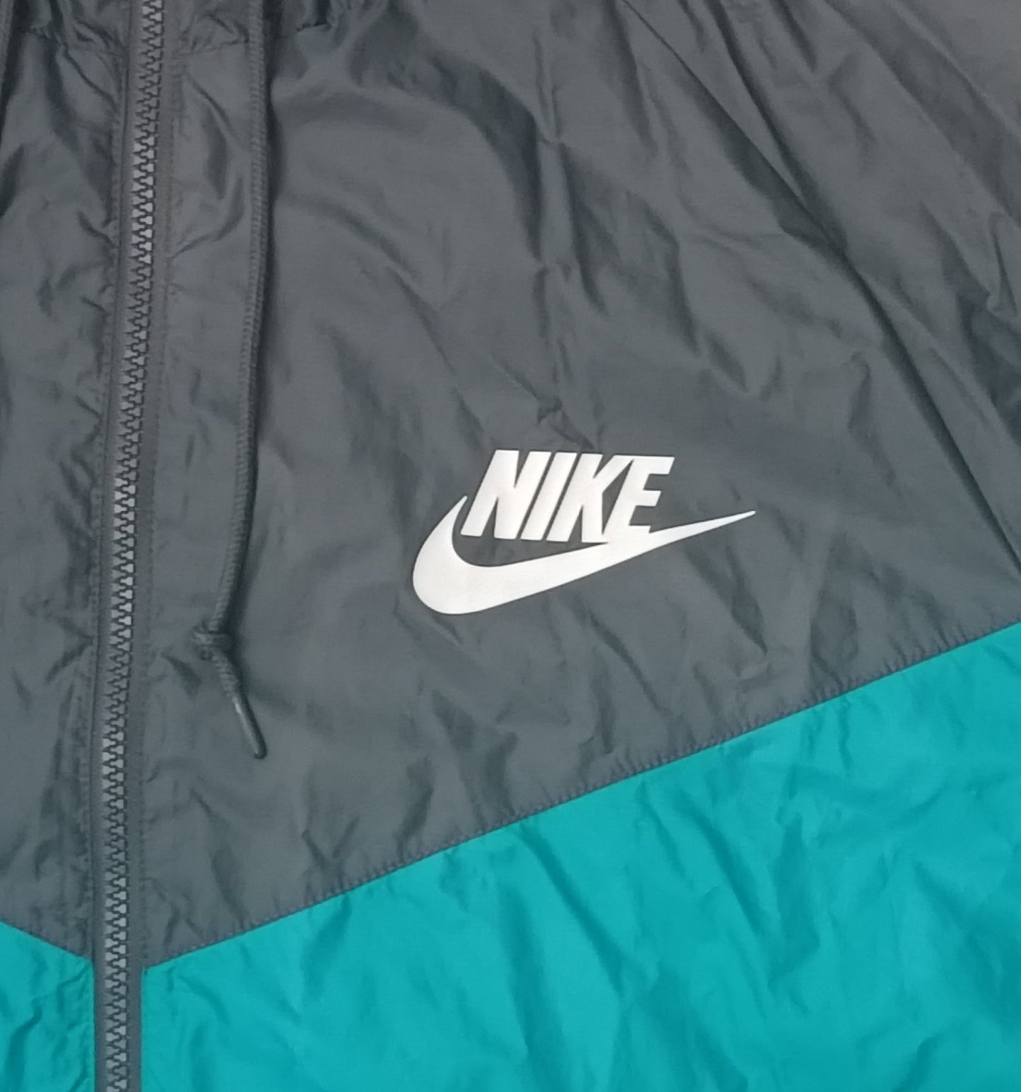(2XL) Nike Windrunner Jacket яке
