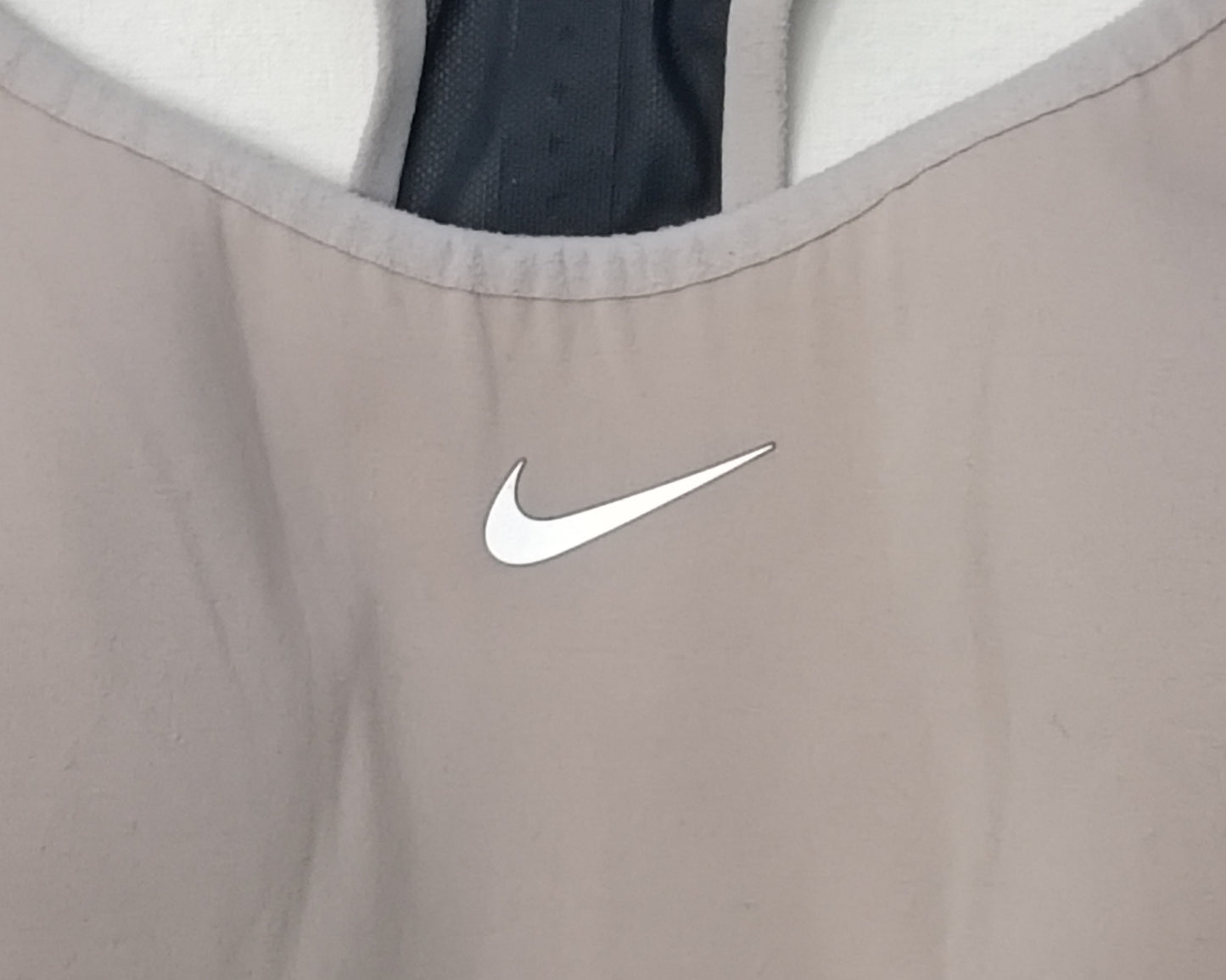 (ДАМСКО) (S) Nike DRI-FIT Padded Bra бюстие