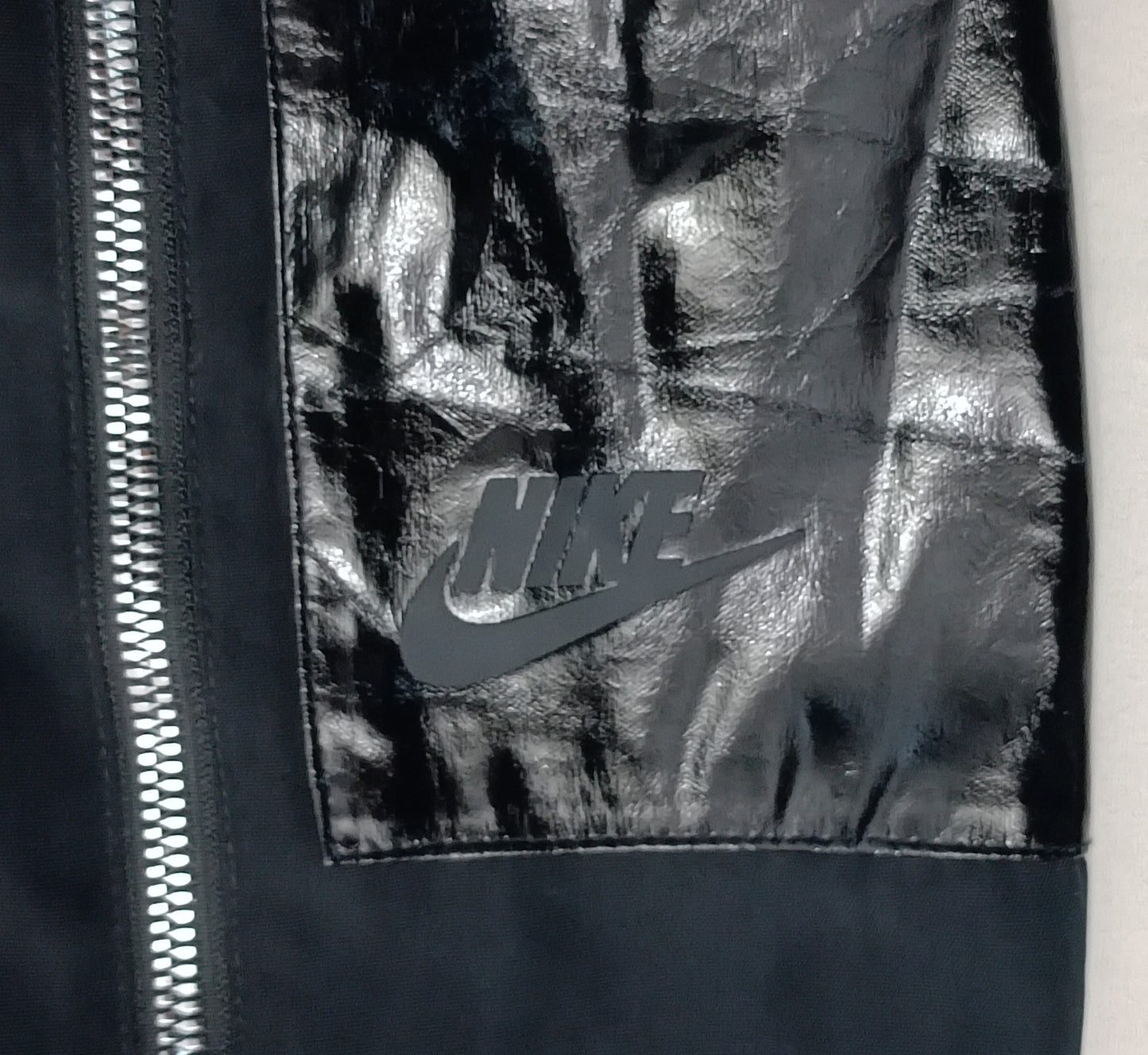 (ДАМСКО) (S) Nike Sportswear Icon Clash Pants долнище