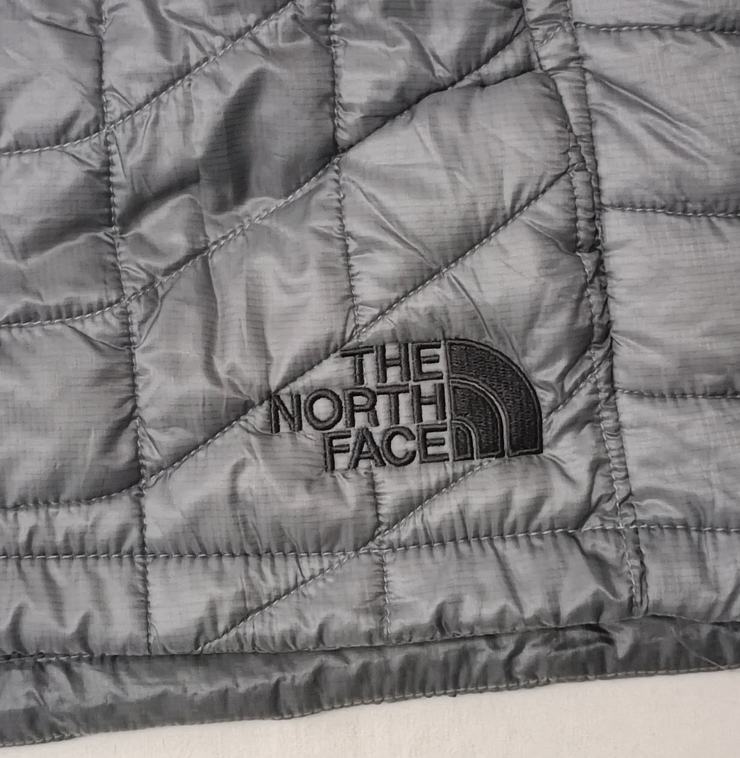 (XL) The North Face Thermoball Vest елек