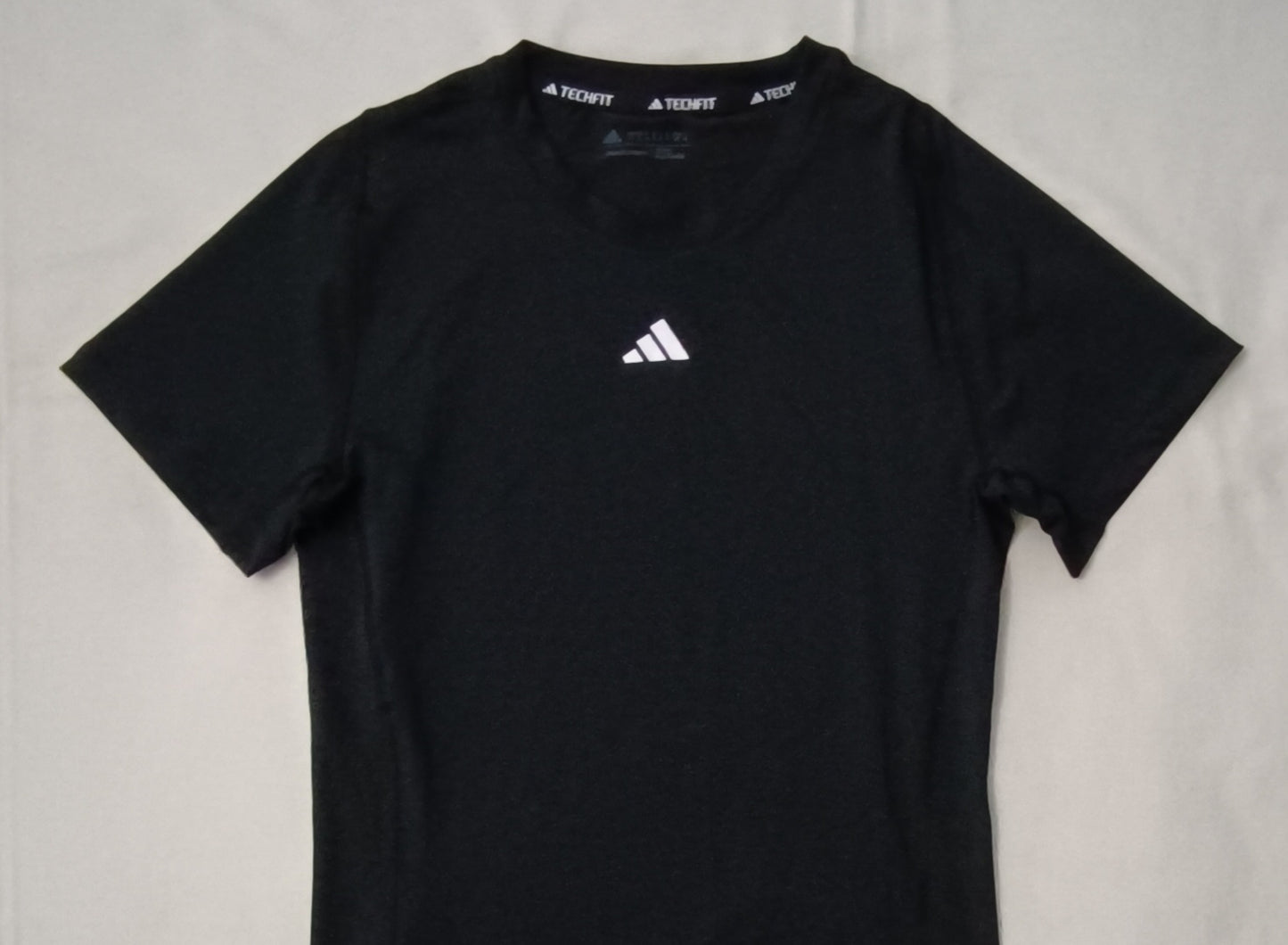 (S) Adidas Techfit Compression Tee тениска