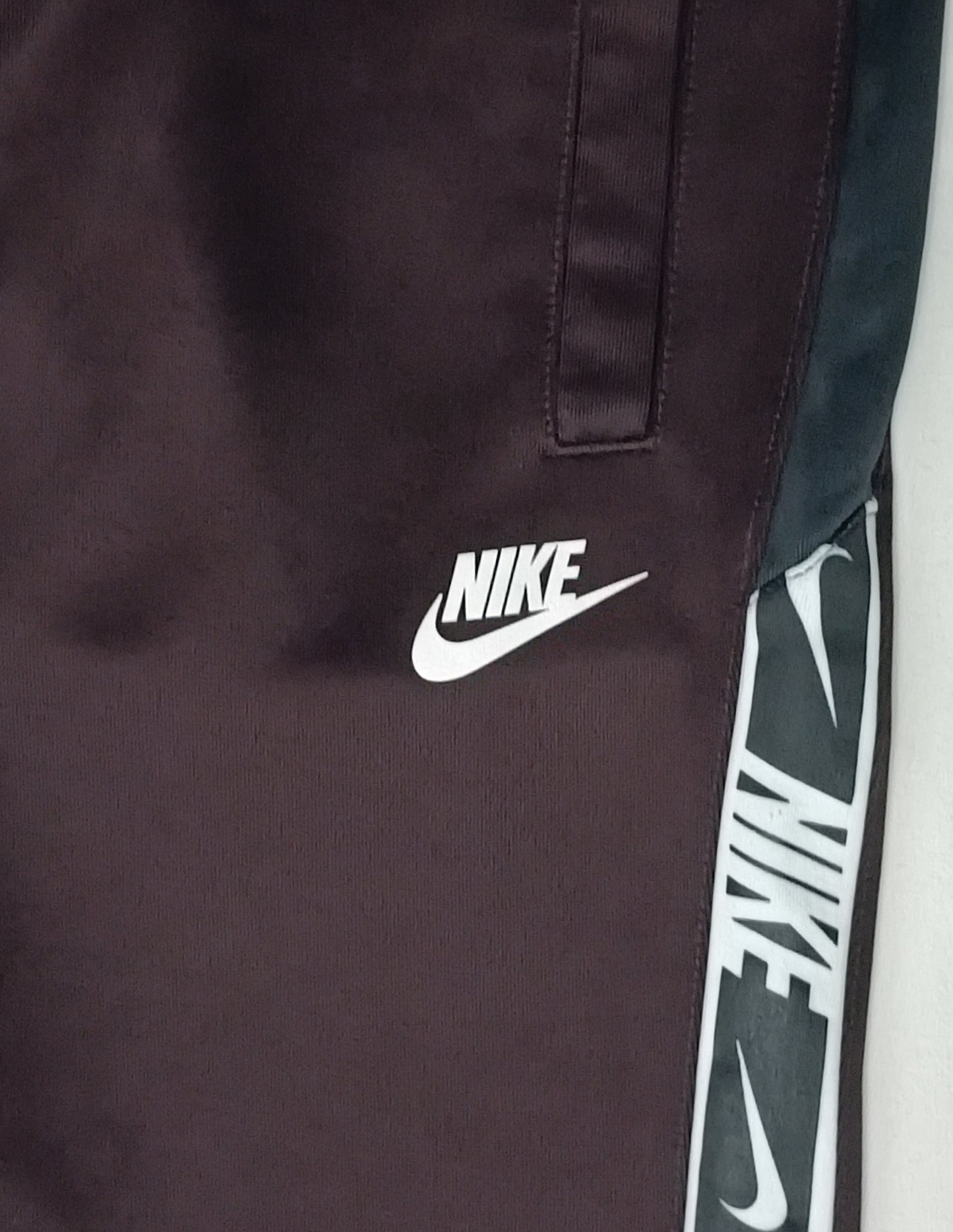 (S) Nike Sportswear Repeat Pants долнище