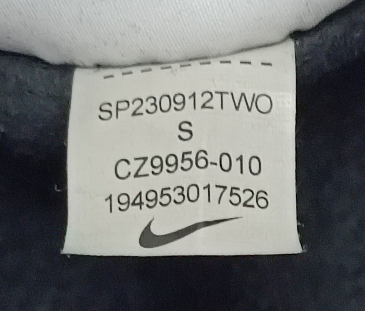 (S) Nike Sportswear Cargo Fleece Shorts шорти