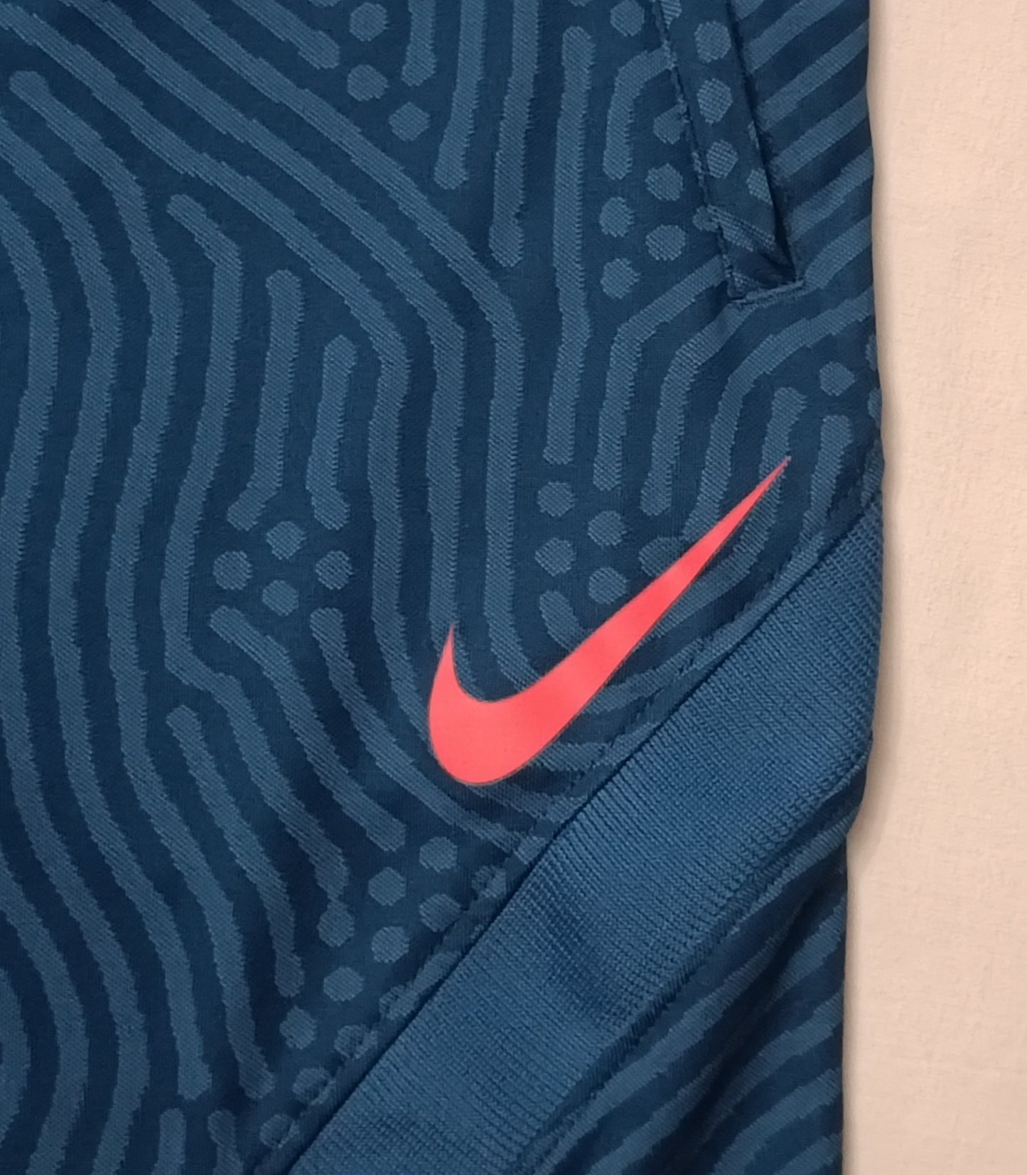 (ДЕТСКО) (Ръст 137-147см) Nike DRI-FIT Strike Shorts шорти