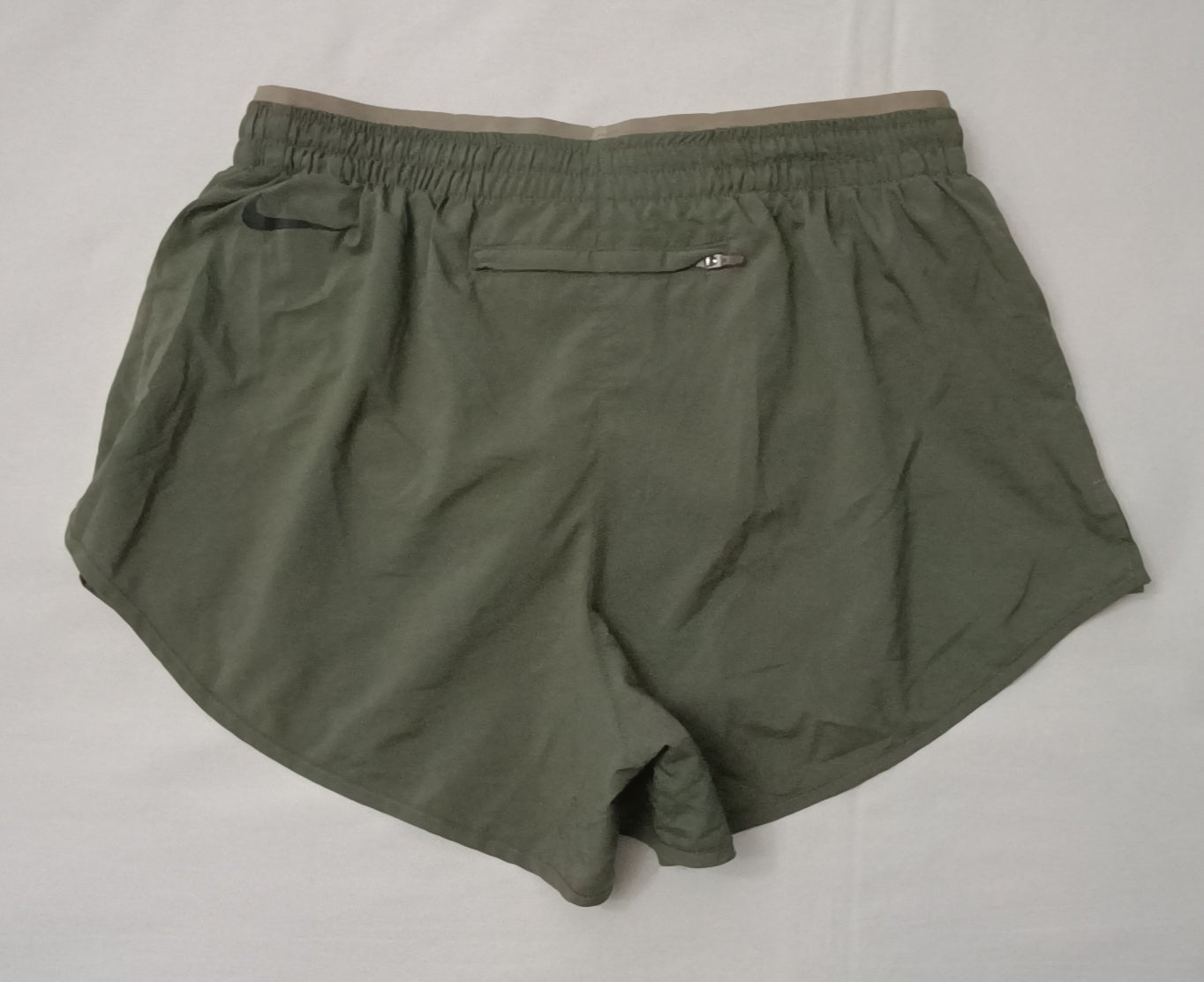 (ДАМСКО) (S) Nike DRI-FIT Shorts шорти