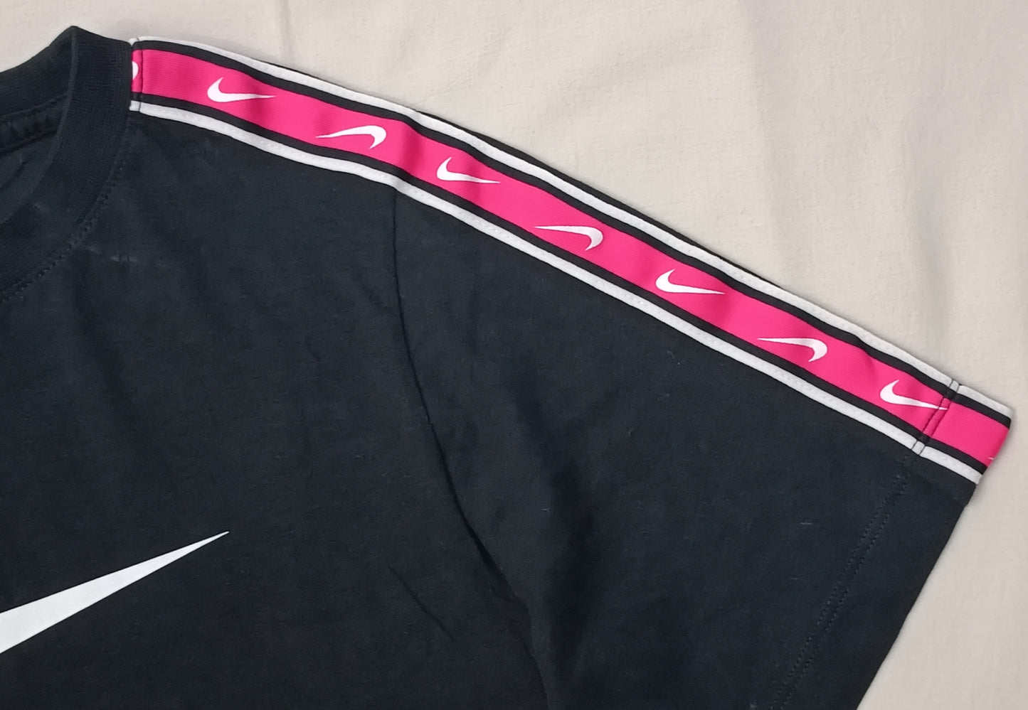 (ДЕТСКО) (Ръст 158-170см) Nike Sportswear Repeat Tee тениска