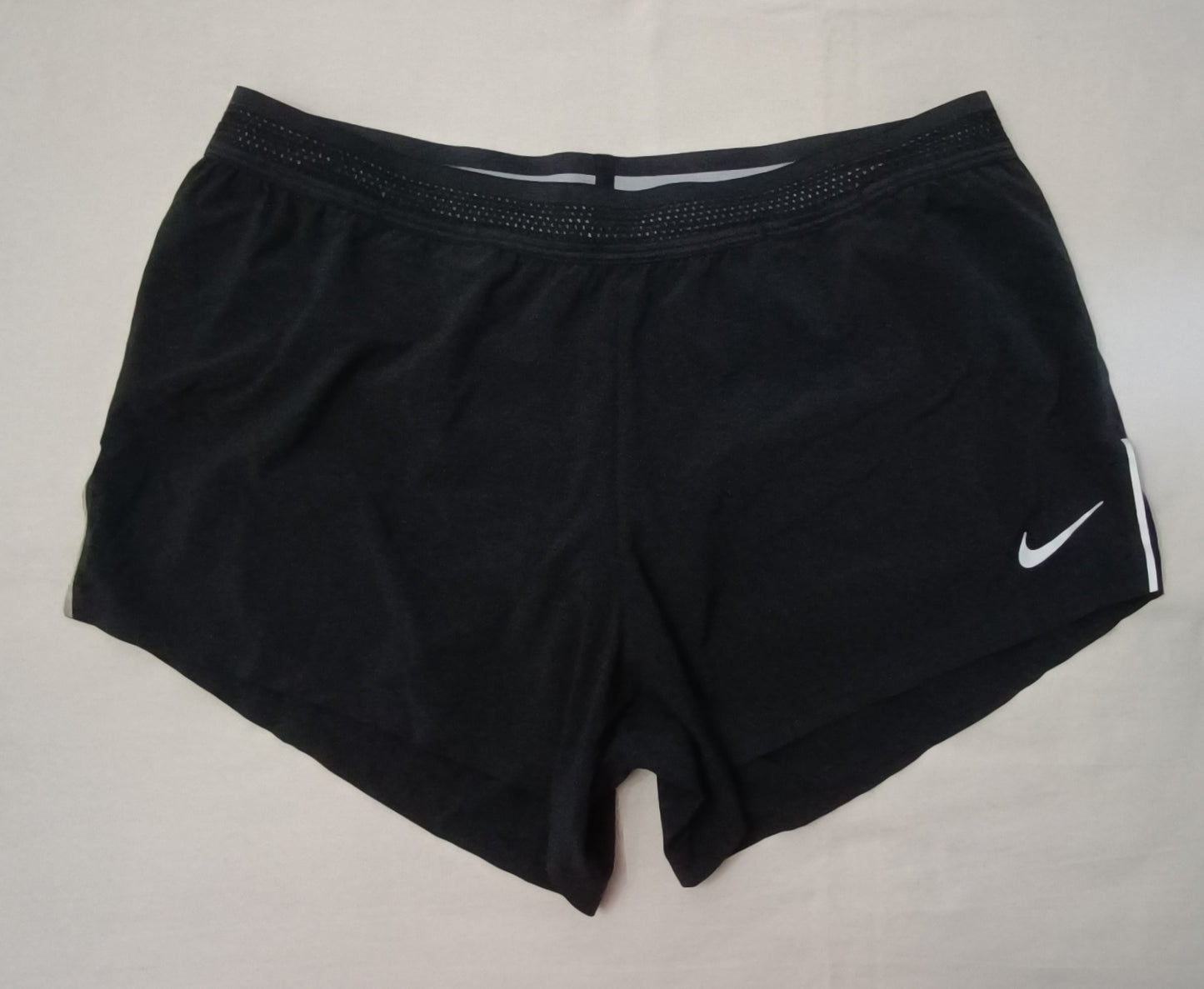 (L) Nike Aeroswift Shorts шорти