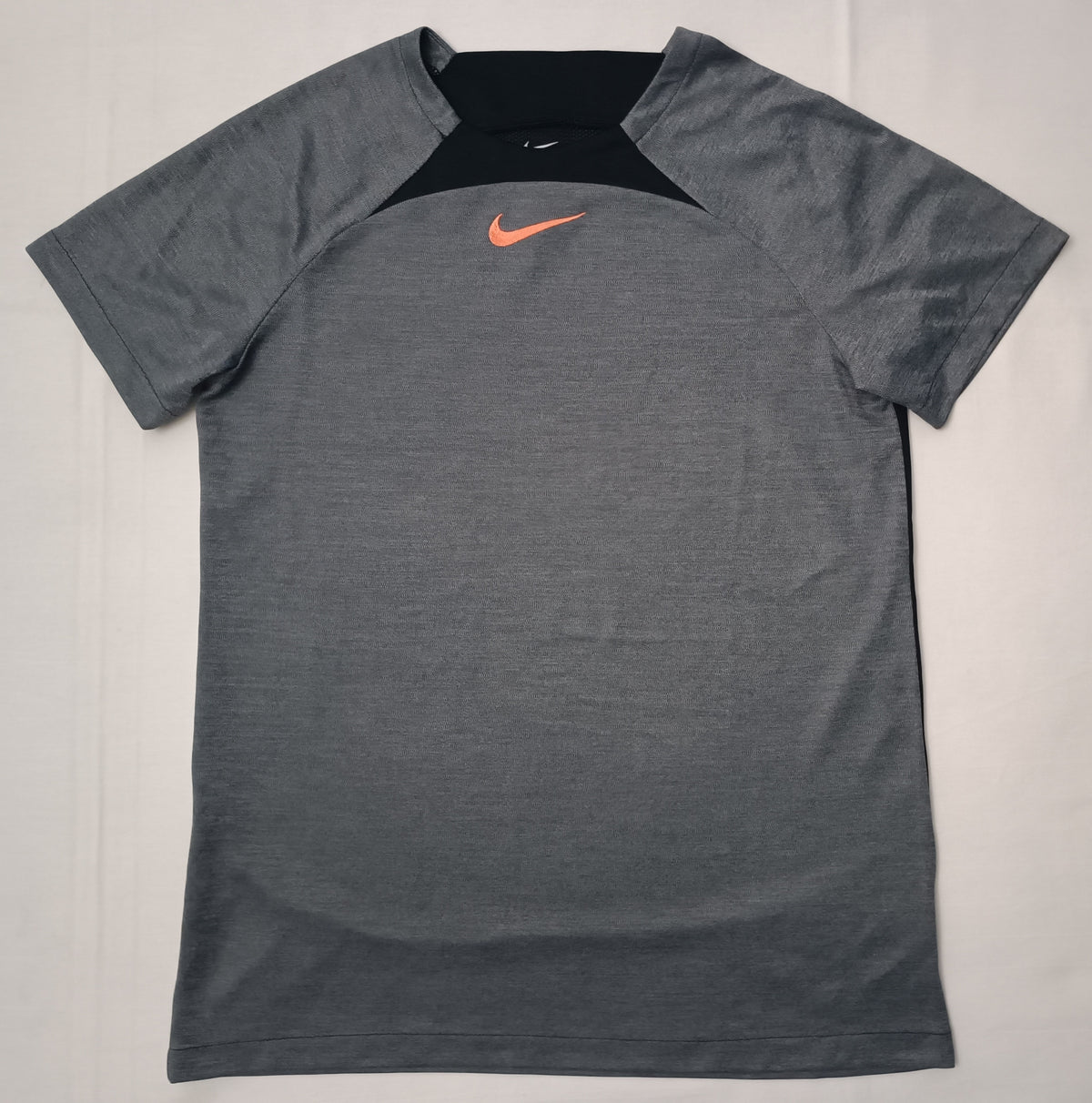 (ДЕТСКО) (Ръст 158-170см) Nike DRI-FIT Tee тениска