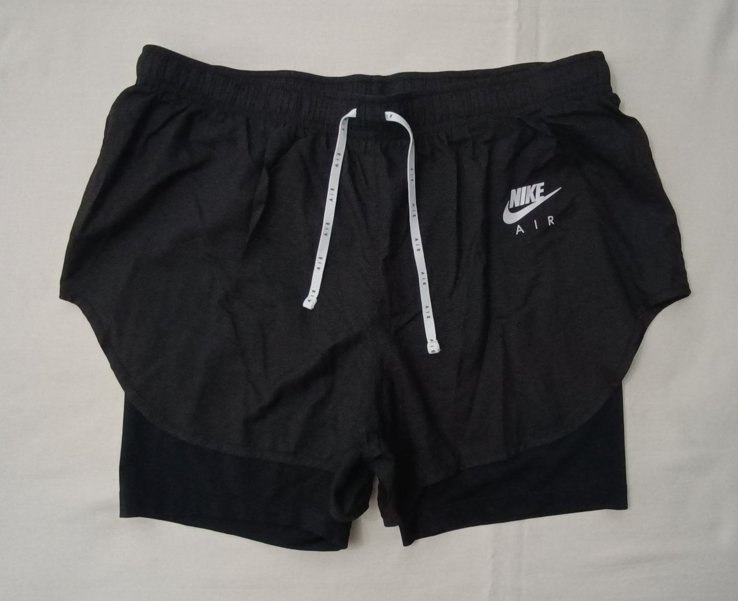 (ДАМСКО) (M) Nike AIR 2in1 Shorts шорти