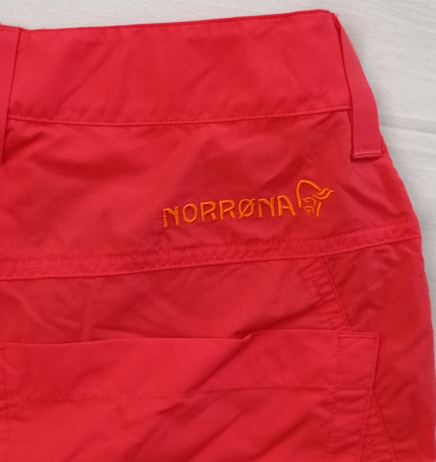 (ДАМСКО) (M) Norrona Bitihorn Light Weight Shorts шорти