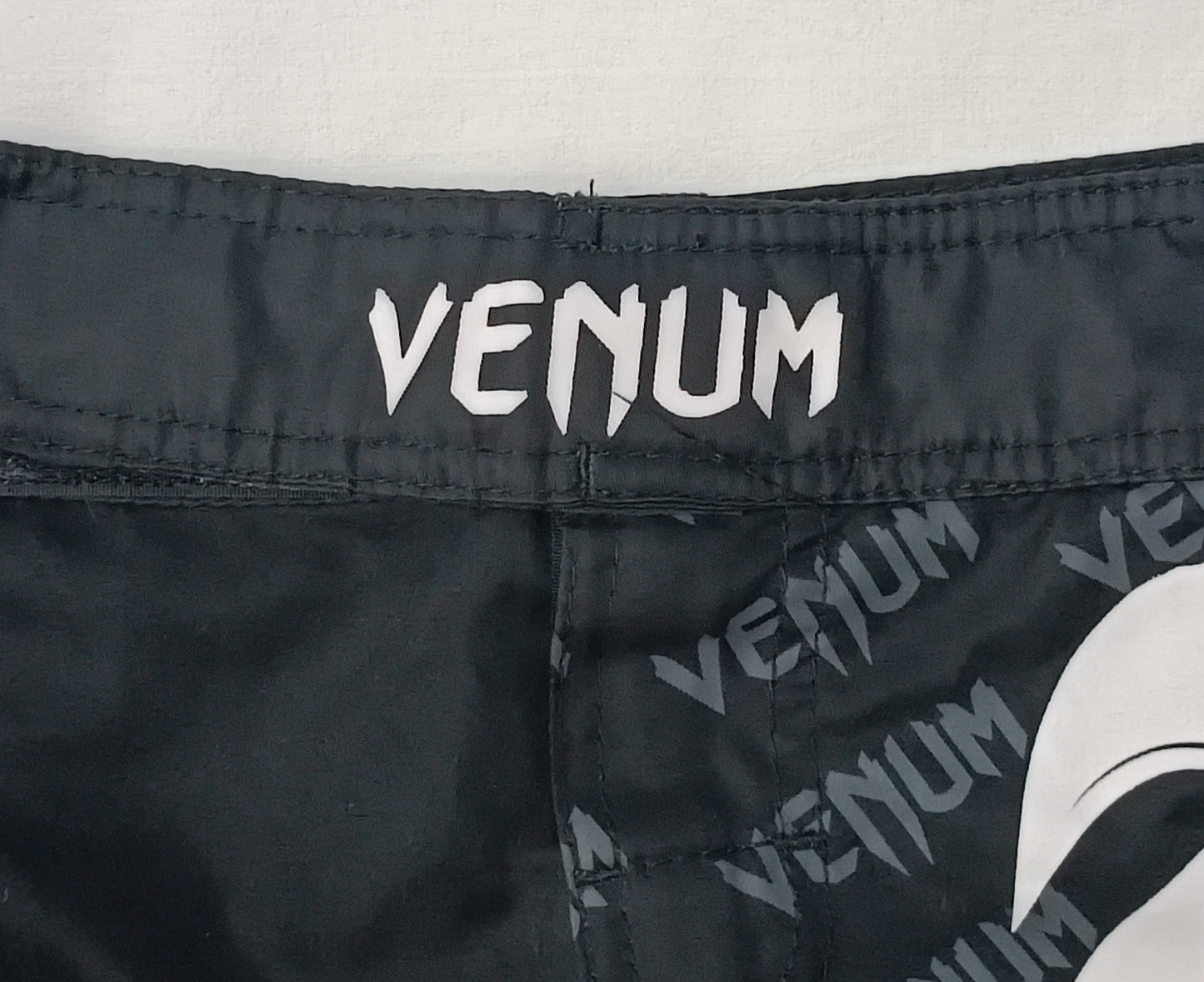 (XS) Venum Shorts шорти