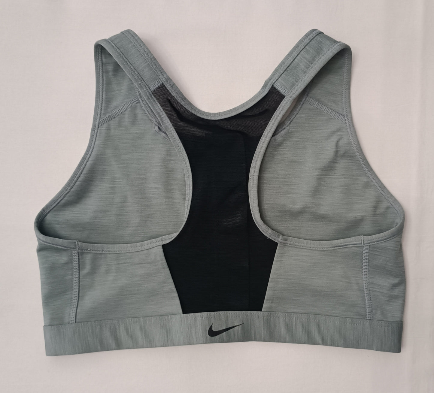 (ДАМСКО) (L) Nike DRI-FIT Bra бюстие
