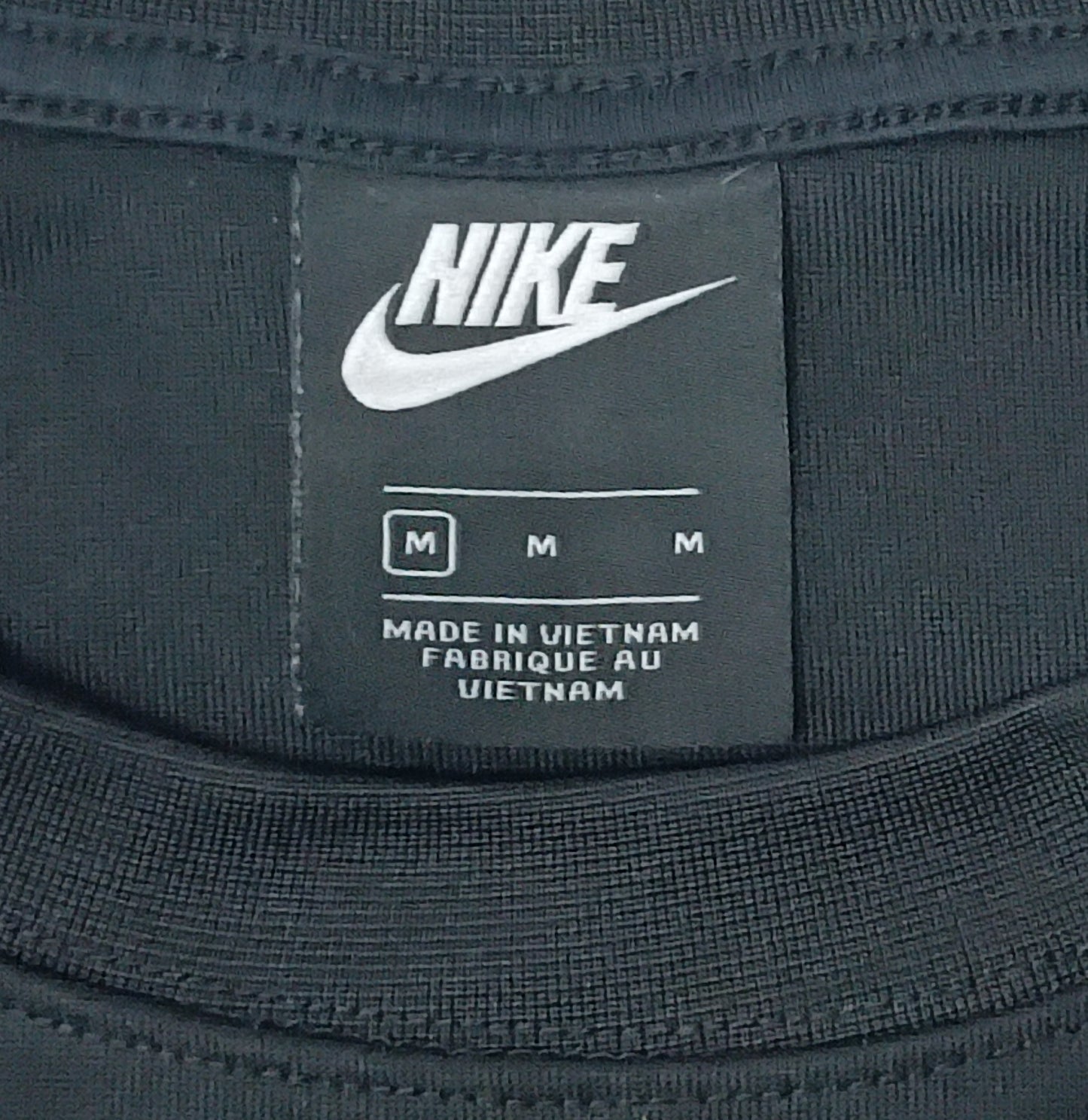 (ДАМСКО) (M) Nike Sportswear Repeat Sweatshirt горнище