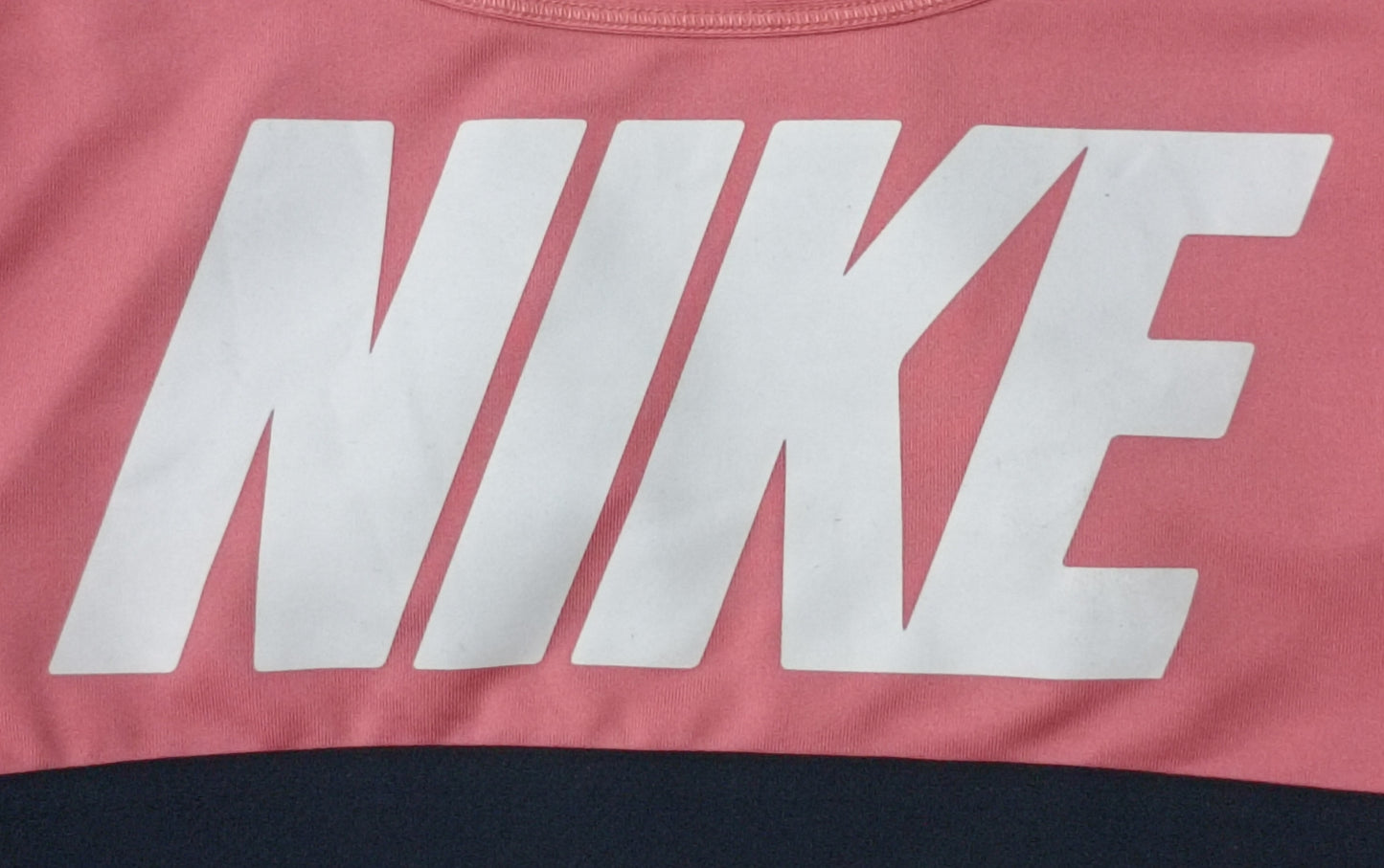 (ДАМСКО) (M) Nike DRI-FIT Swoosh Bra бюстие