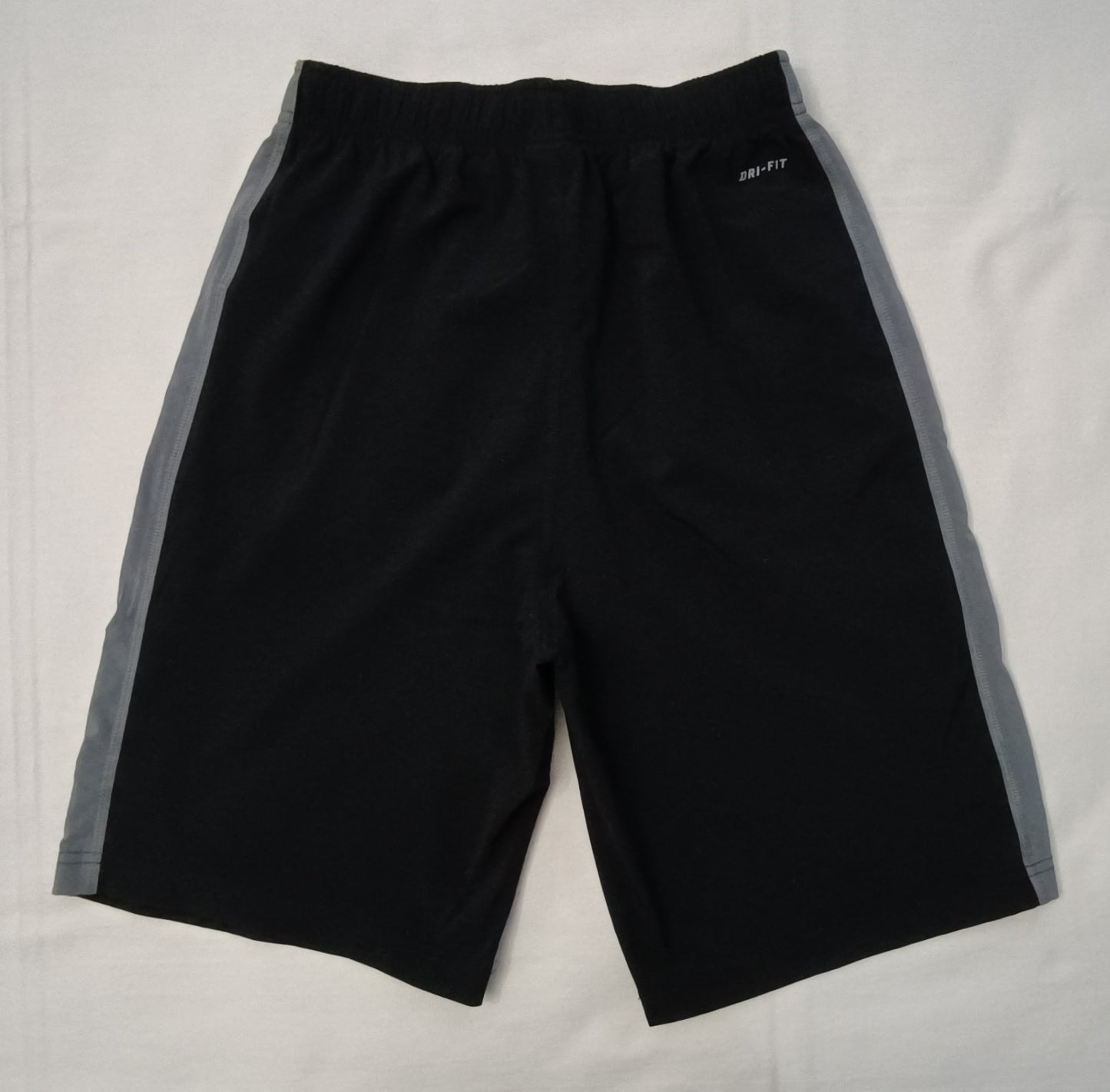 (ДЕТСКО) (Ръст 158-170см) Nike DRI-FIT Swoosh Shorts шорти