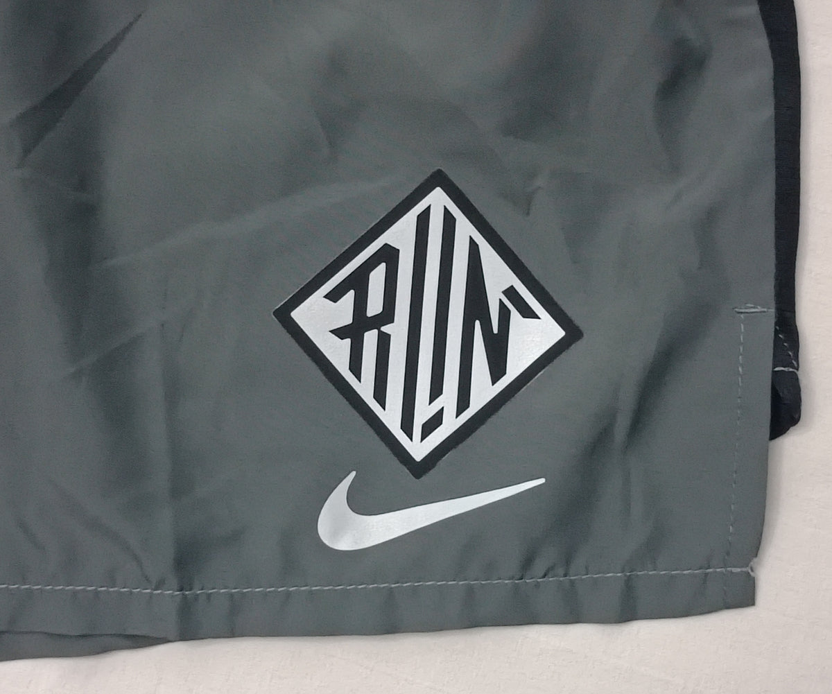 (S) Nike DRI-FIT Wild Run Challenger Shorts шорти