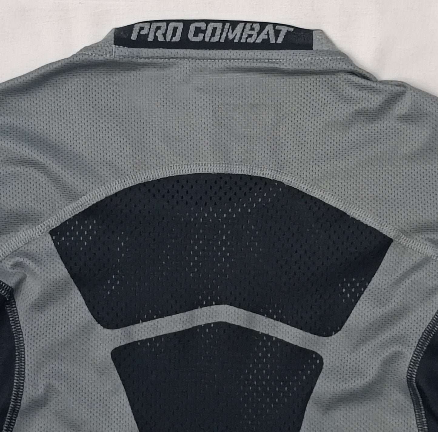 (M) Nike PRO Combat DRI-FIT Compression Tee тениска