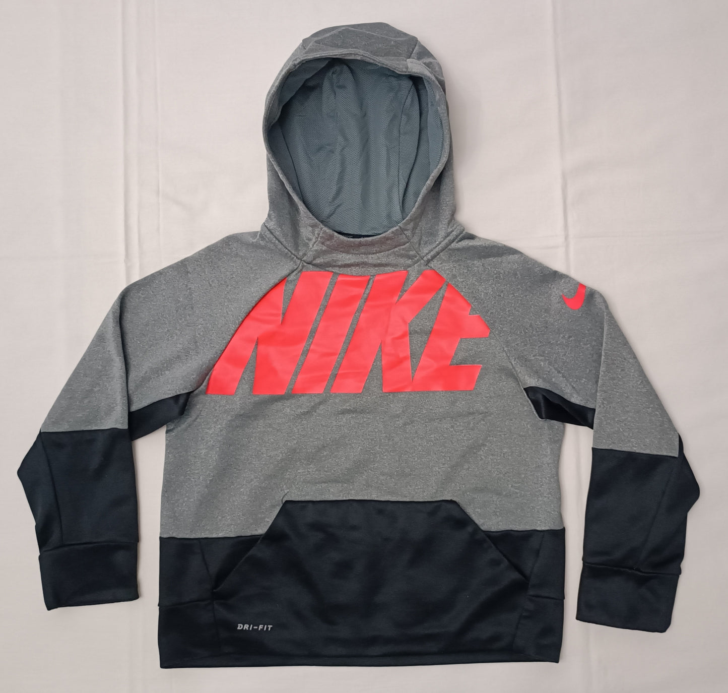 (ДЕТСКО) (Ръст 128-137см) Nike DRI-FIT Logo Hoodie горнище