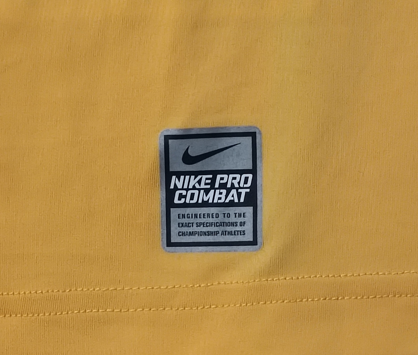 (S) Nike PRO Combat DRI-FIT Compression тениска
