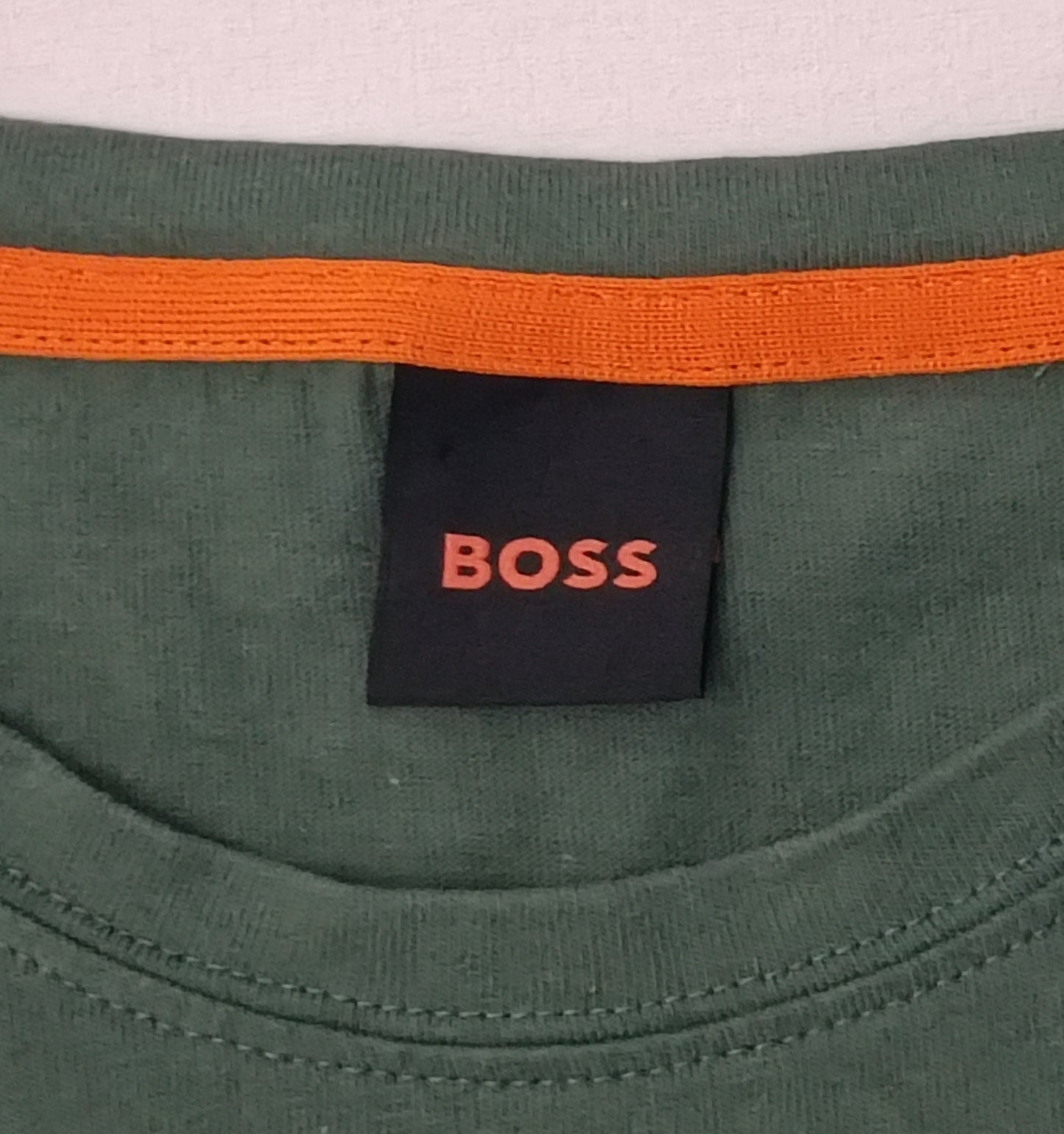 (M) Hugo Boss Shirt тениска