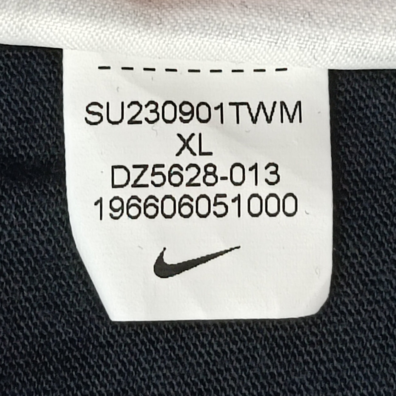 (ДЕТСКО) (Ръст 158-170см) Nike Sportswear Repeat Tee тениска