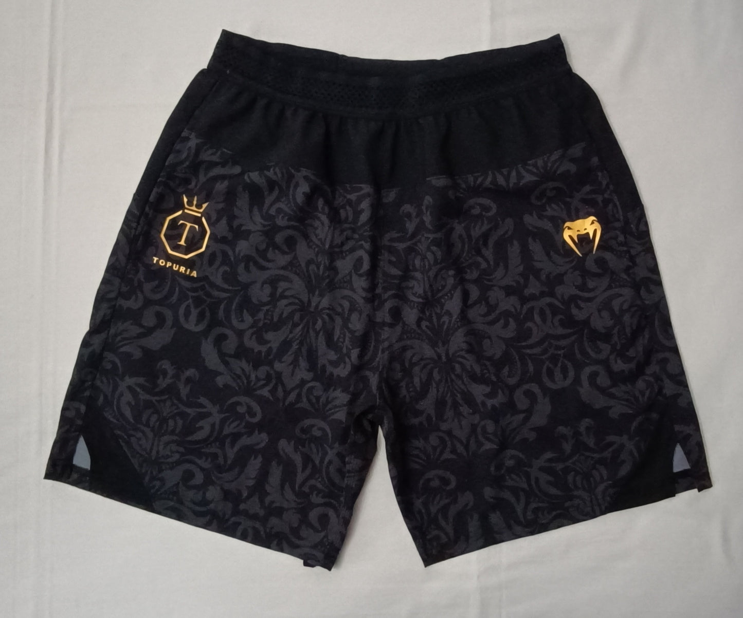 (L) Venum x Ilia Topuria Unmatched Fight Shorts шорти