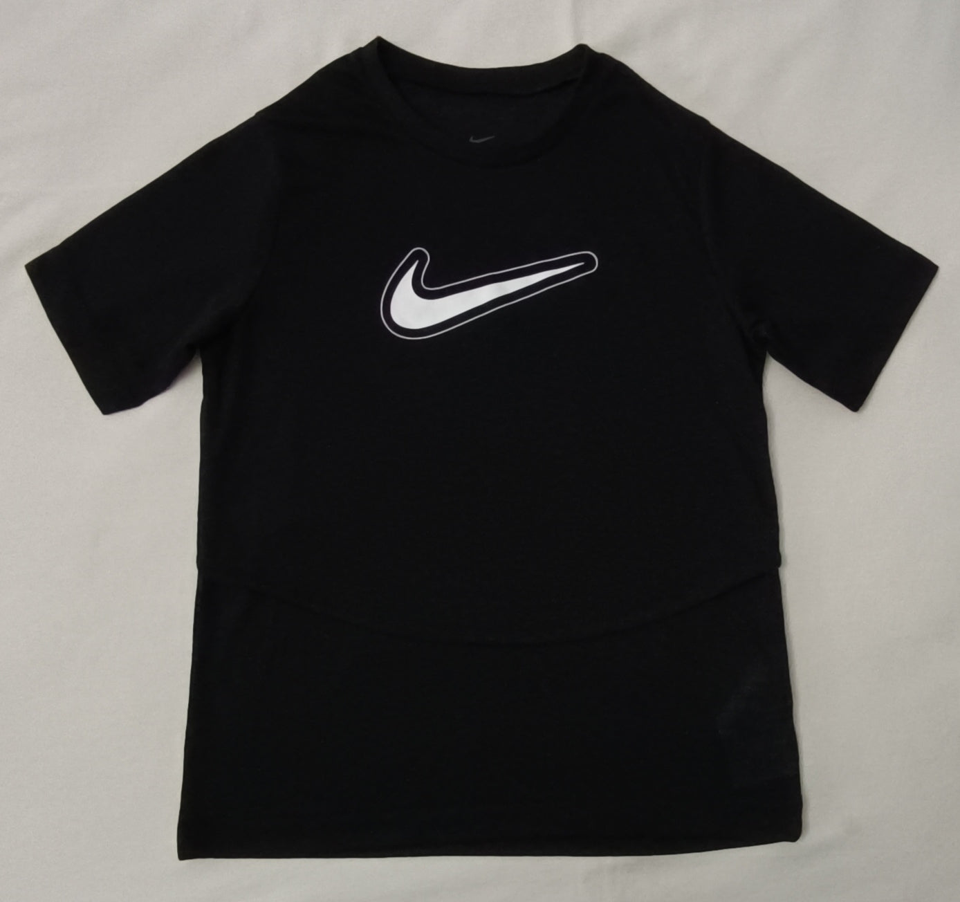 (ДЕТСКО) (Ръст 128-137см) Nike DRI-FIT Swoosh Tee тениска