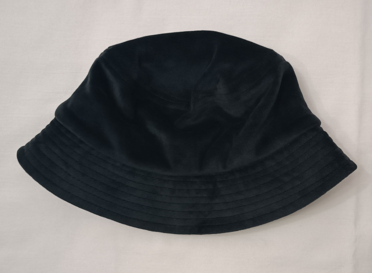 Juicy Couture Velour Bucket Hat шапка