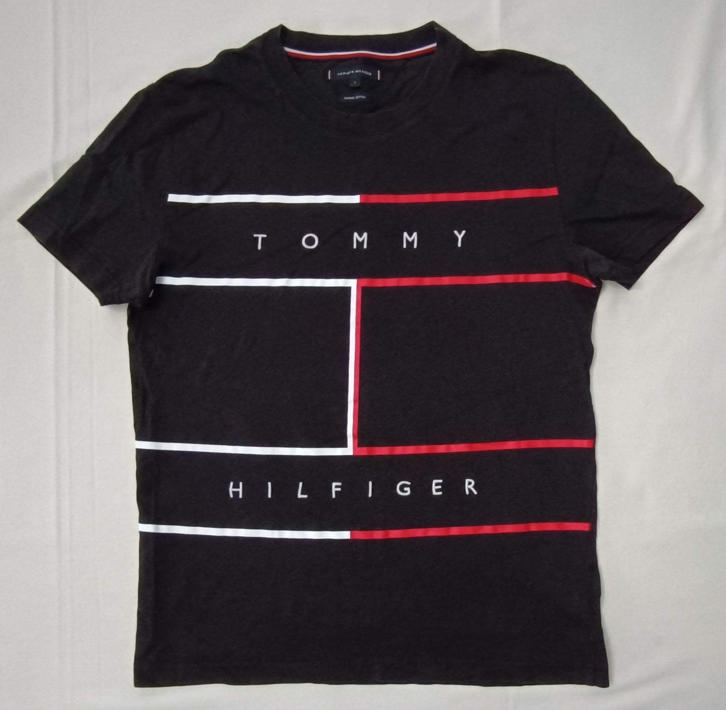 (M) Tommy Hilfiger T-Shirt тениска