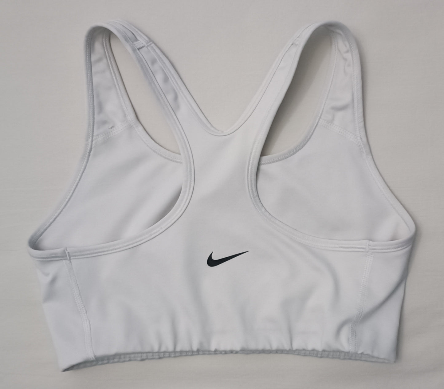 (ДАМСКО) (M) Nike DRI-FIT Bra бюстие