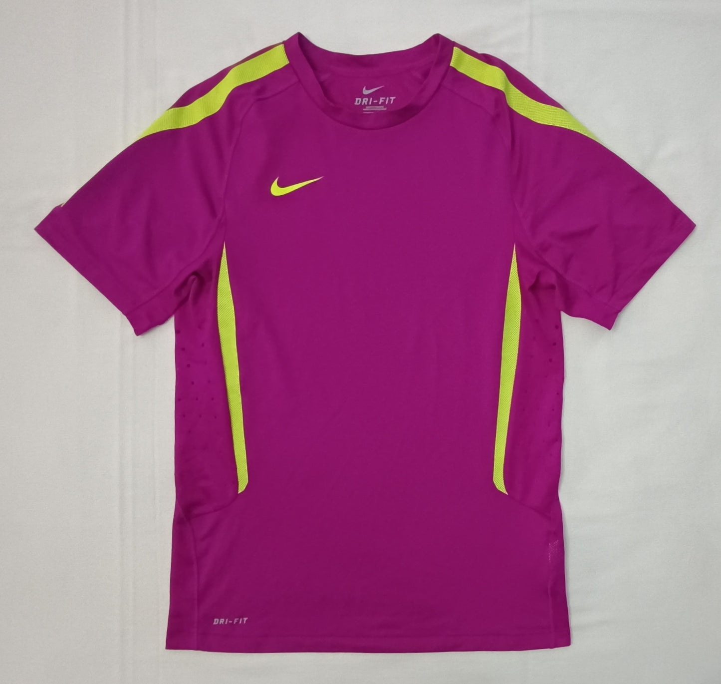 (S) Nike DRI-FIT Tee тениска