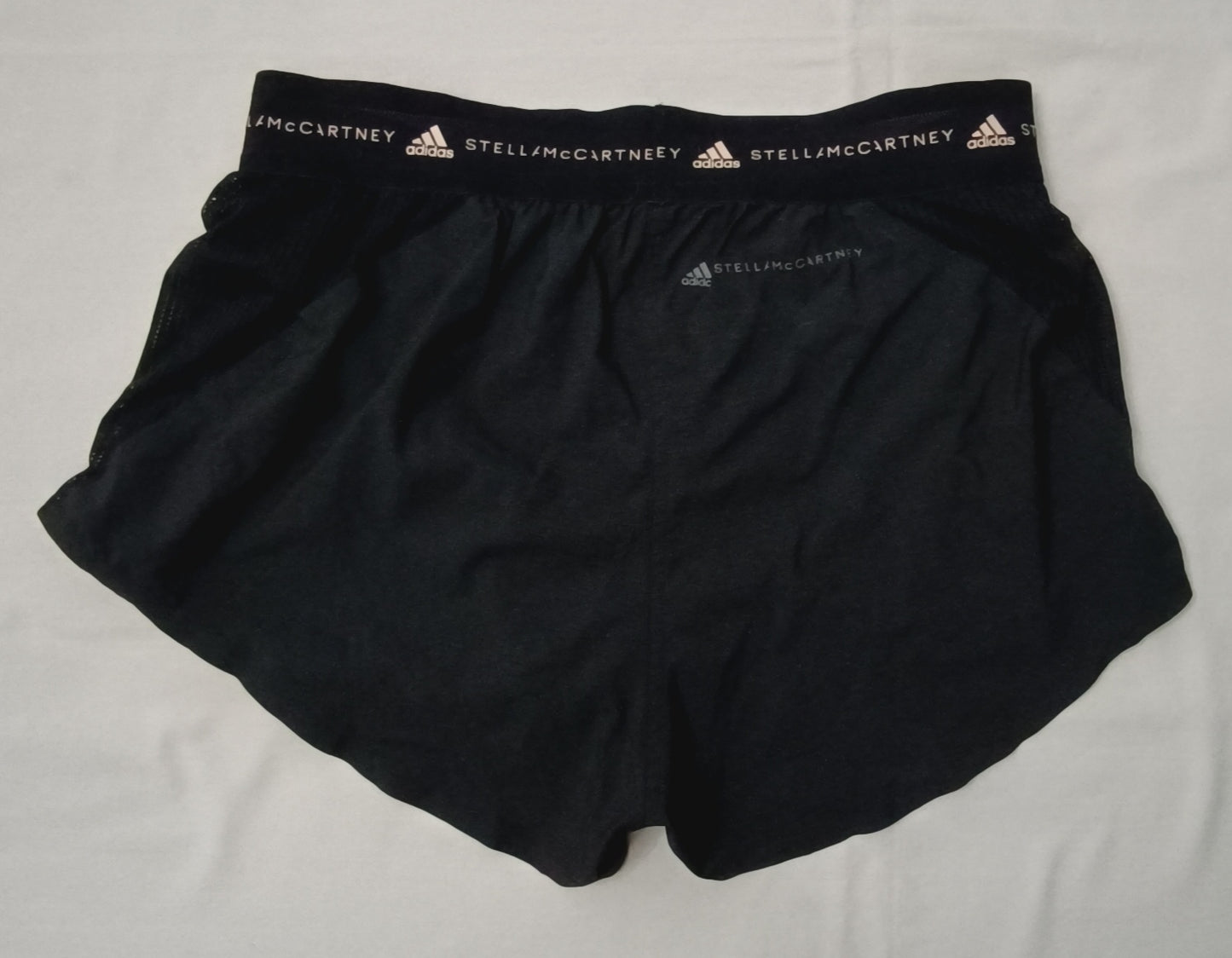(ДАМСКО) (M) Adidas Stella McCartney Shorts шорти
