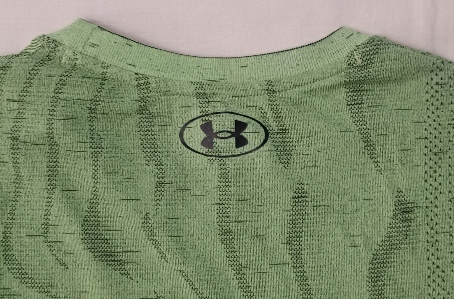 (S) Under Armour UA Tee тениска