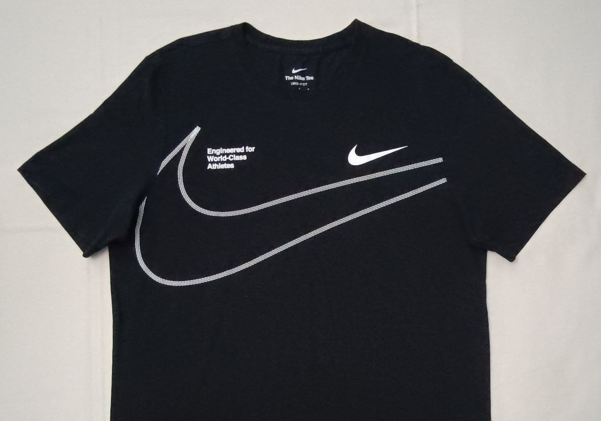 (L) Nike Sportswear Swoosh Shirt тениска