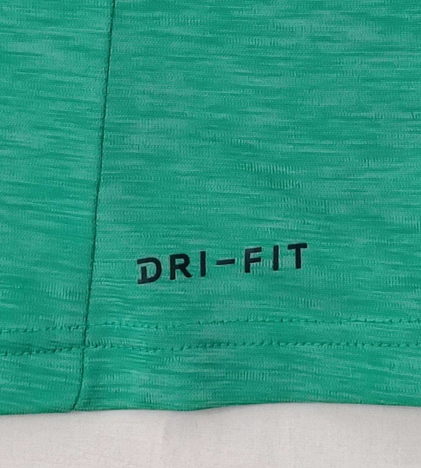 (M) Nike DRI-FIT Tee тениска