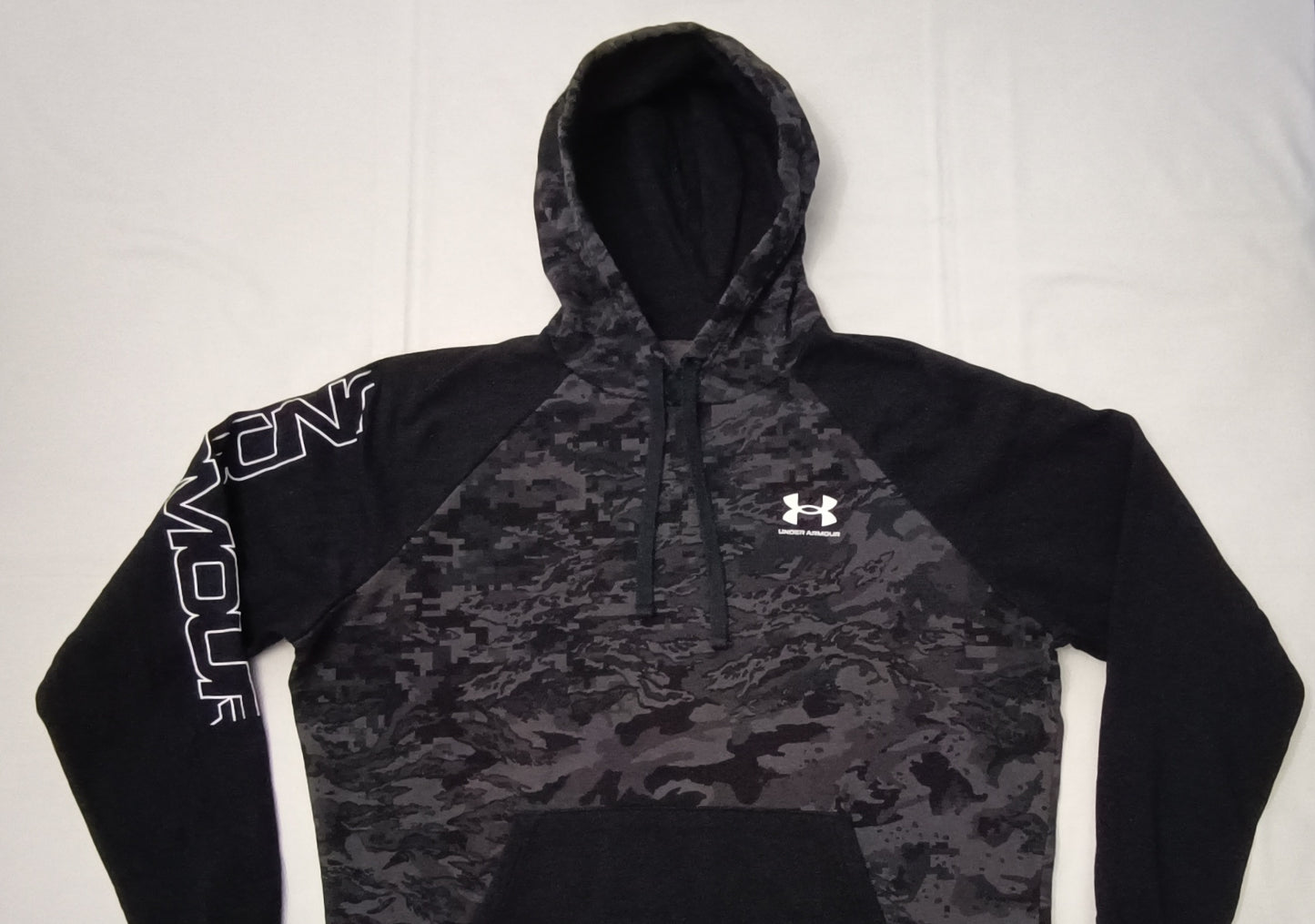 (L) Under Armour UA Camouflage Hoodie Sweatshirt горнище